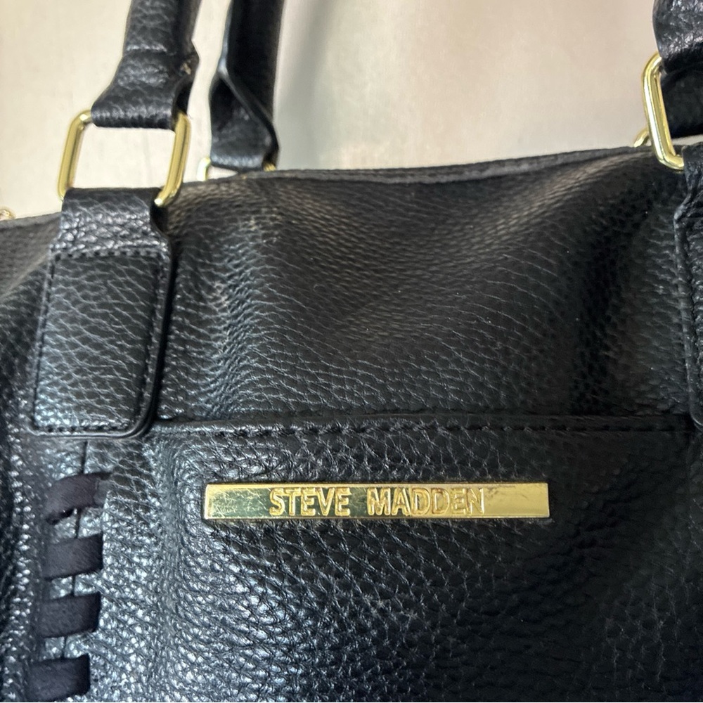 Steve Madden- Woman’s Black Faux Leather Hobo Satchel Bag w/Gold 12”L - Picture 2 of 8